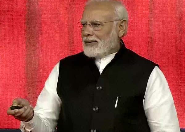 प्रधानमंत्री मोदी ने रखी 1 हजार करोड़ से ज्यादा की स्वास्थ्य-सुविधाओं की आधारशिला